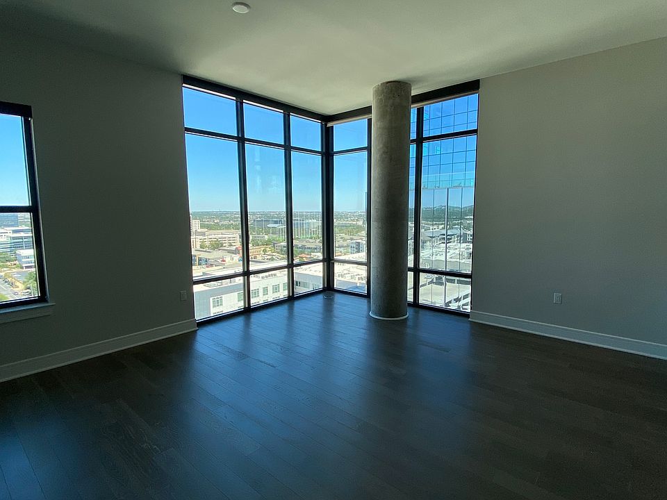 10808 Domain Dr Austin TX Zillow