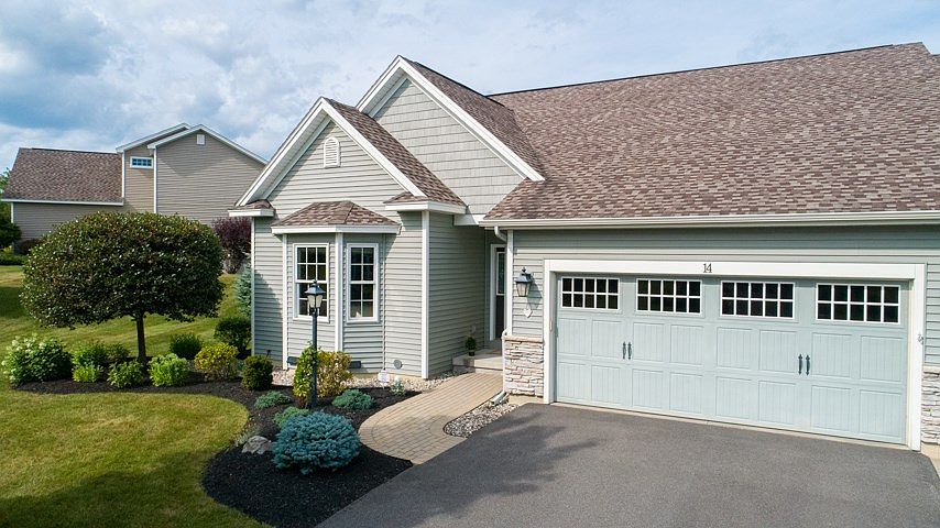 1st image of 14 Hampton Cir