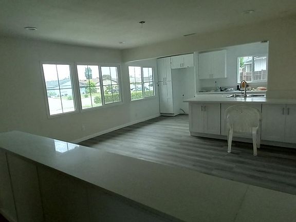 3rd image of 18428 Aguiro St