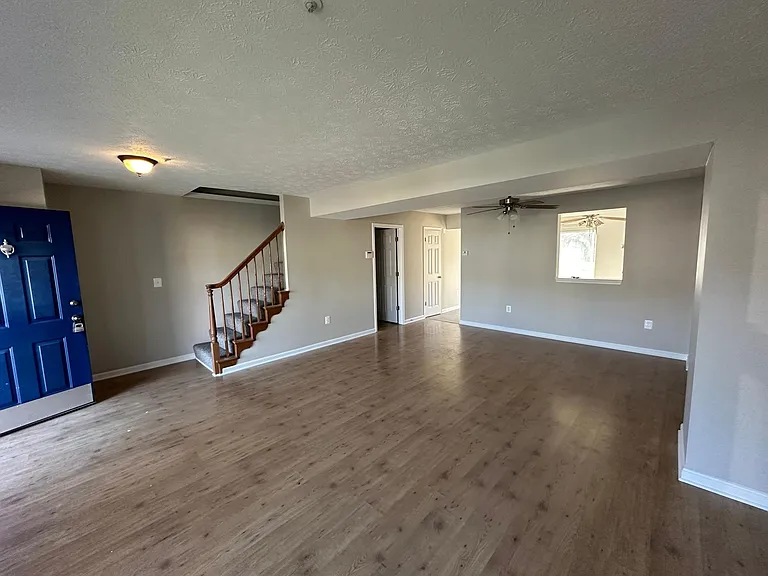 784 Medinah Cir — Photo 8