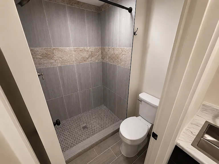 525 S Main St — Photo 14