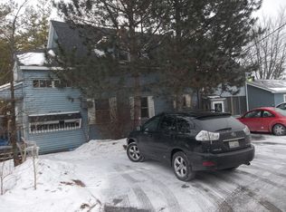 152 North Ave APT 8, Wauconda, IL
