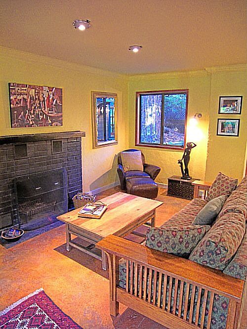 Stylish Entertaining Rooms