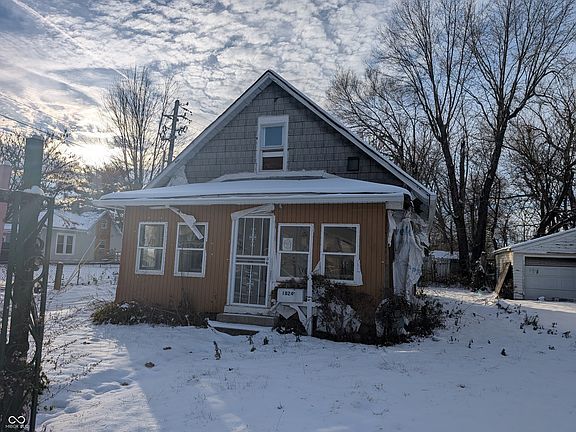 2nd image of 1824 N Parker Ave