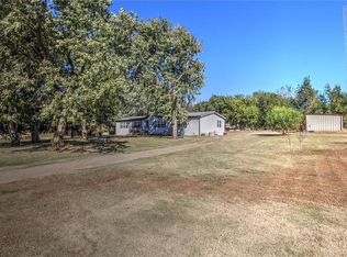 13425 SW 104th St, Mustang, OK 73064