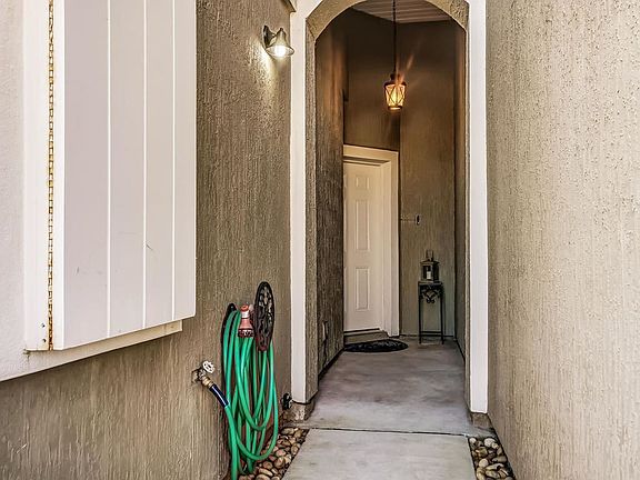 3rd image of 212 Adelanto Ave