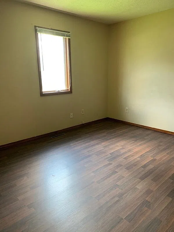 2 bed, 1.0 bath, 789 sqft, $875 — Photo 3