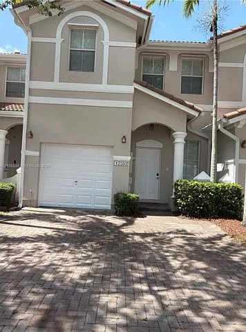 4 bed, 2.5 bath, 1793 sqft, $3,595 — Photo 1