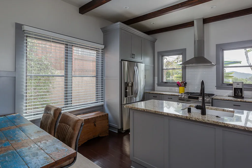 3 bed, 2.5 bath, 1464 sqft, $5,250 — Photo 3