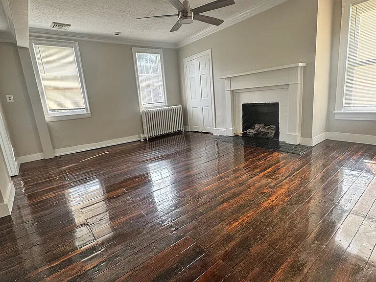 162 Main St #3 — Photo 2