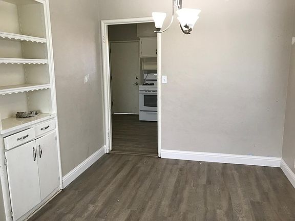 3rd image of 2422 N Bond Ave
