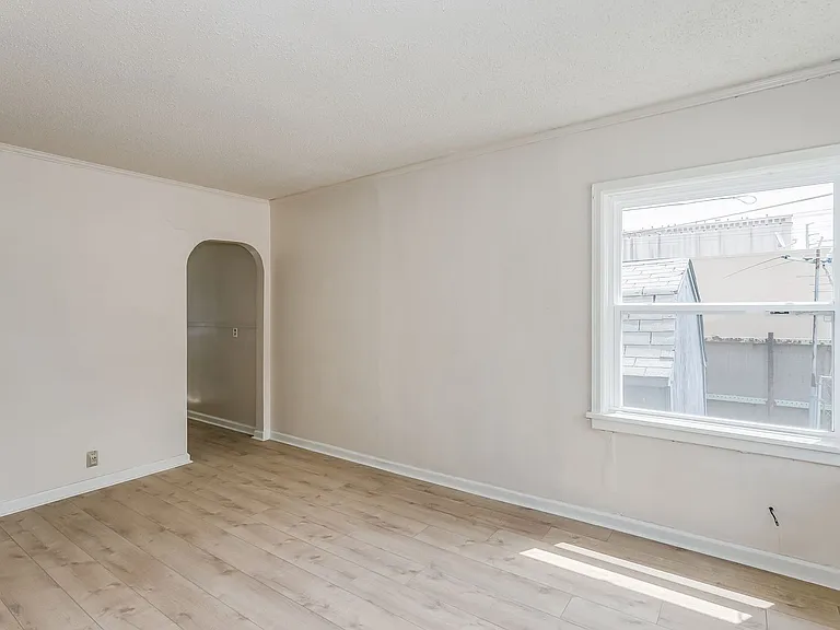 1809 N Market St — Photo 7