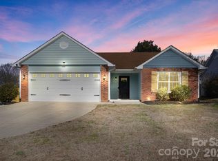 5908 Heathrow Ct, Monroe, NC 28110