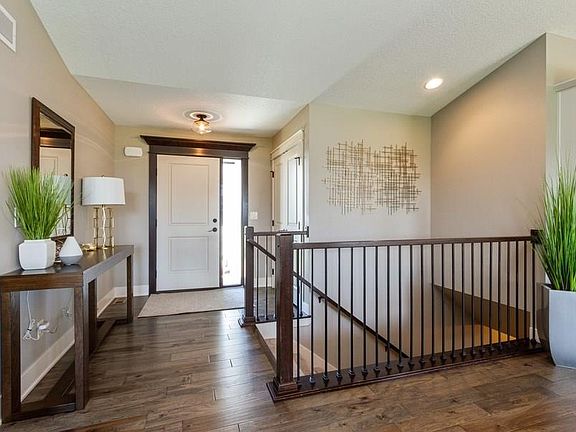 2nd image of 3113 Fieldstone Ct SE