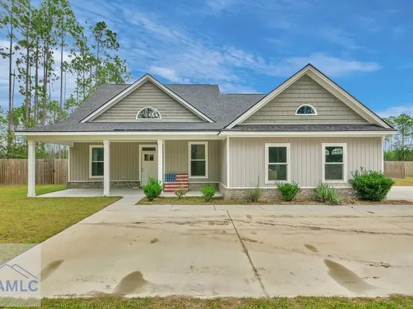 304 Peewee Dr SE, Ludowici, GA 31316