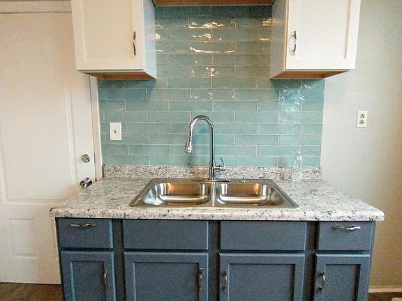 2nd image of 3242 S Hoyne Ave APT 2R