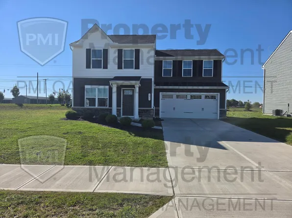 1311 Castle Ct, Sidney, OH 45365