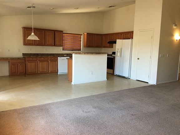 3rd image of 7206 W Discovery Dr