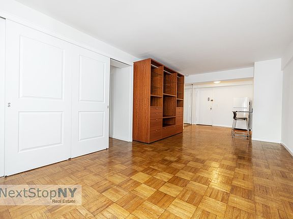3rd image of 345 E 56th St APT 12B