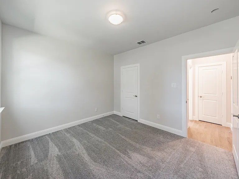 241 Gardenia Dr — Photo 36