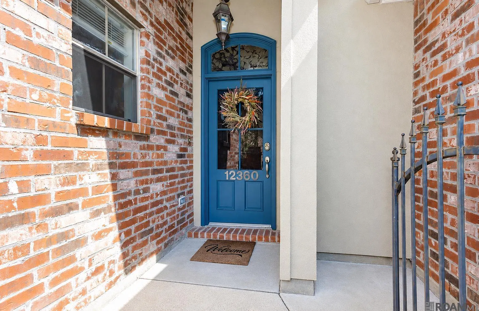 4 bed, 1976 sqft, $2,900 — Photo 2