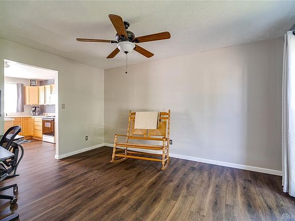 4th image of 2310 Miami Village Dr