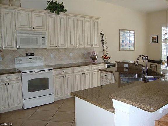 2nd image of 14627 Speranza Way