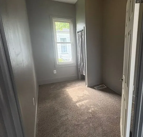 1407 Fountain Ave — Photo 9