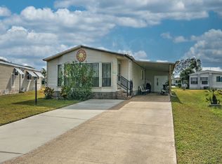 913 Red Bud Rd, Barefoot Bay, FL 32976