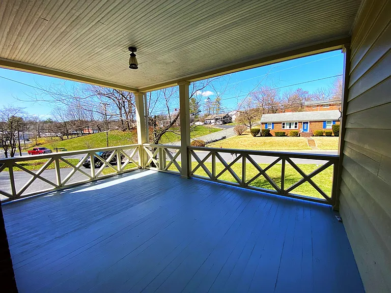 903 Belmore Ave — Photo 45