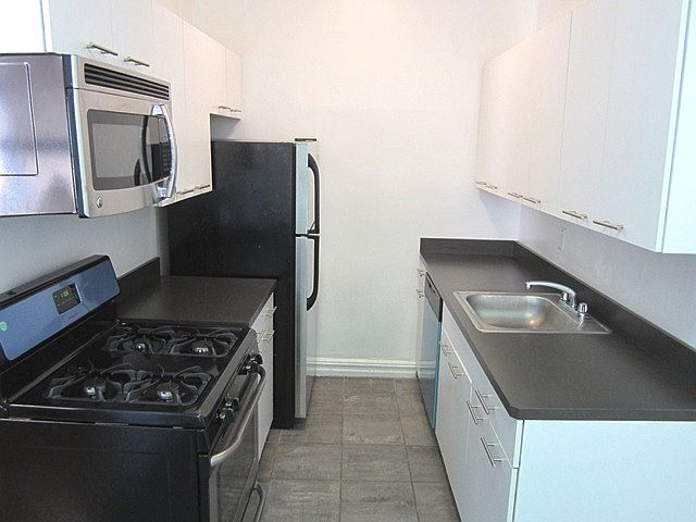 1st image of 3206 47th St APT 4G