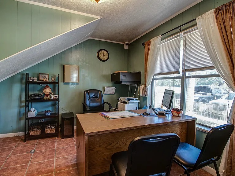 Arroyo Apartments — Photo 15