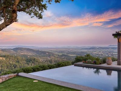 17256 7th Street E, Sonoma, CA, 95476