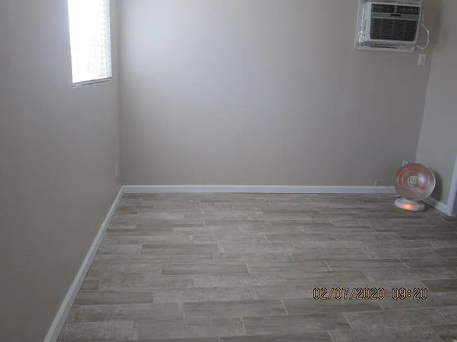 Studio, 1040 sqft, $800 — Photo 4