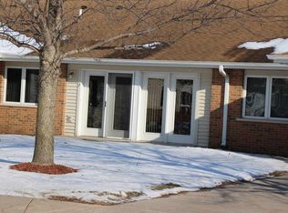 732 S Market St UNIT 2, Solon, IA 52333
