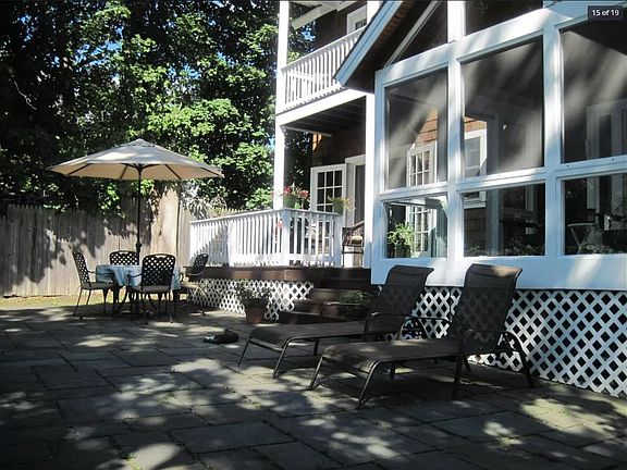 3rd image of 11 Michaels Ln