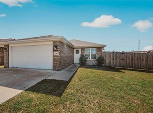 1002 E Olrich St, Rogers, AR 72756