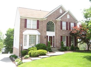 189 Valley View Dr, Belle Vernon, PA 15012