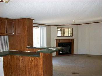 4th image of 224 Powell Dr