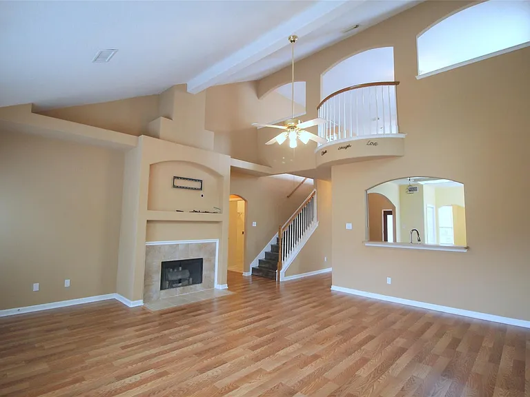 19927 Black Canyon Dr — Photo 9