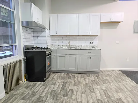 Rented by Success King Realty | media 12