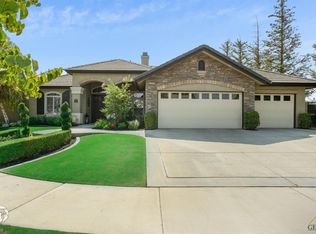 10809 Bardon Hill Dr, Bakersfield, CA 93312