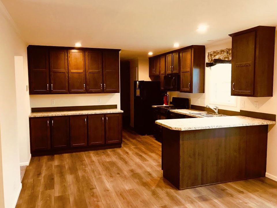 1st image of 440 60th St SE #228