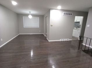 4223 W 15th Ave, Gary, IN 46404