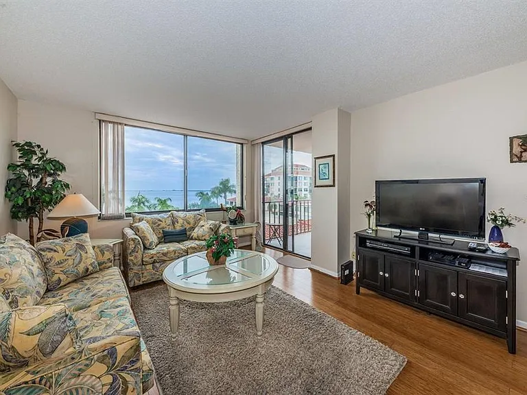 6218 Palma Del Mar Blvd S #401 — Photo 7