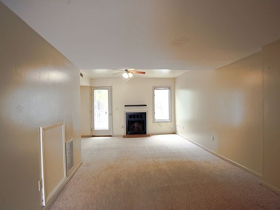 5th image of 1303 Wertland St APT A5
