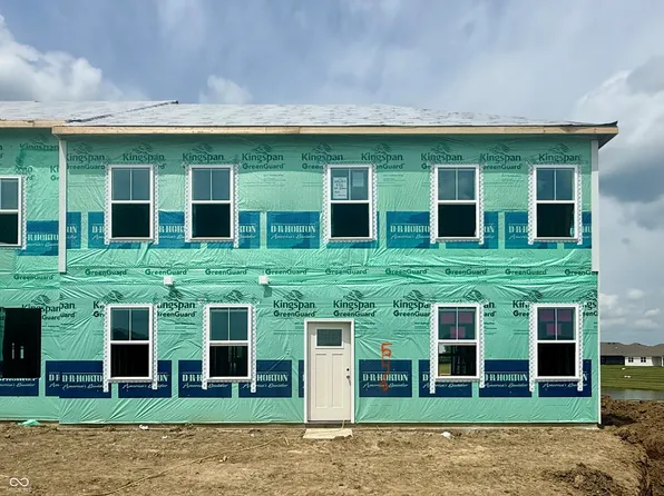 2816 Redding Dr, Whitestown, IN 46075