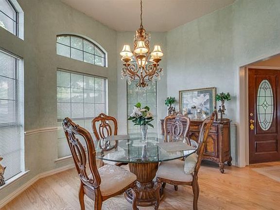 5th image of 2204 Cork Oak Ct