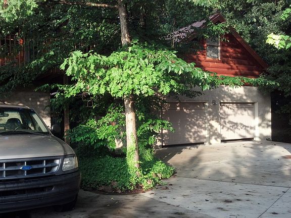 Detached 6 car garage 