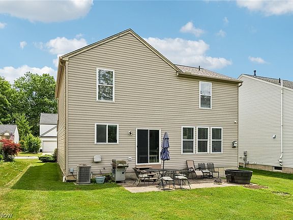 3rd image of 14824 Thornton Dr